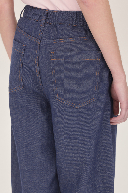 https://img.benettonmall.com/PARTS/KB/25S/BADP99531IN_MB_D4.jpg