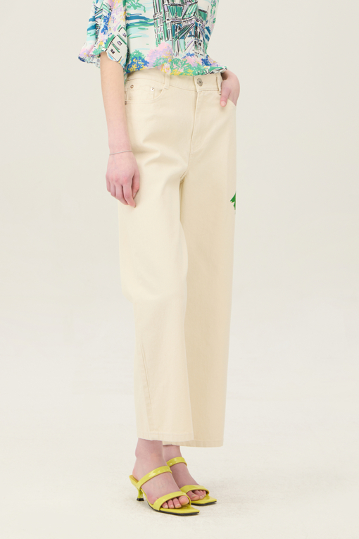 https://img.benettonmall.com/PARTS/KB/25S/BADPE3511IV_MB_D0.jpg
