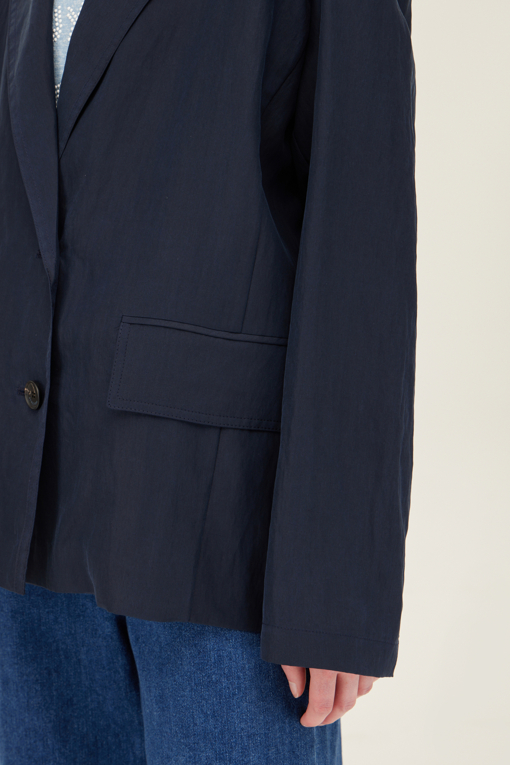 https://img.benettonmall.com/PARTS/KB/25S/BAJK50531DN_MB_D3.jpg