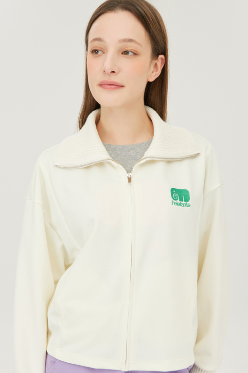 https://img.benettonmall.com/PARTS/KB/25S/BAJP94531IV_MB_D2.jpg