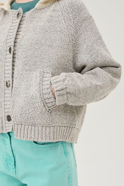 https://img.benettonmall.com/PARTS/KB/25S/BAKC08511MG_MB_D4.jpg