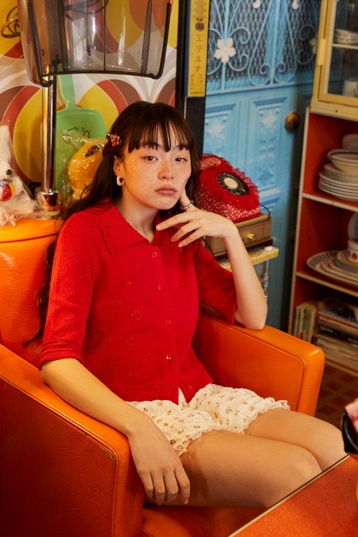 https://img.benettonmall.com/PARTS/KB/25S/BAKC63531RD_MB_D1.jpg