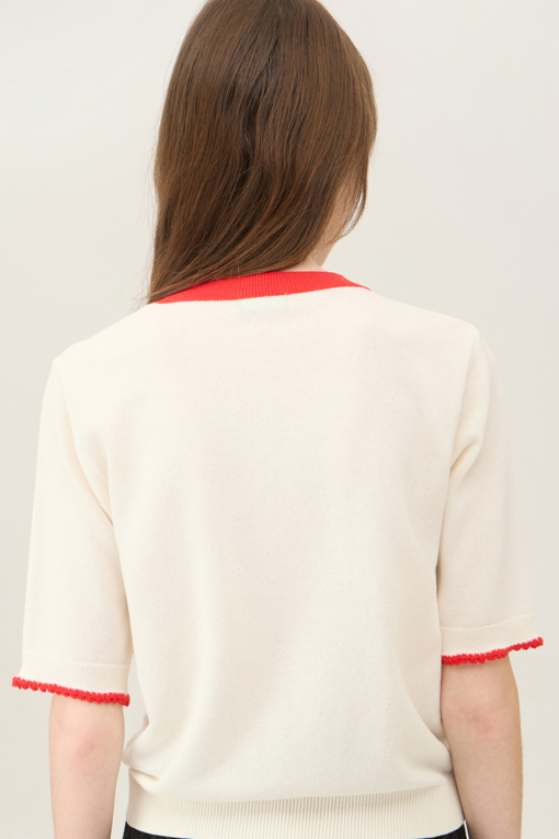 https://img.benettonmall.com/PARTS/KB/25S/BAKP56531WH_MB_D3.jpg