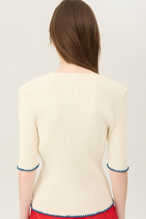 https://img.benettonmall.com/PARTS/KB/25S/BAKP62531IV_MB_D3.jpg