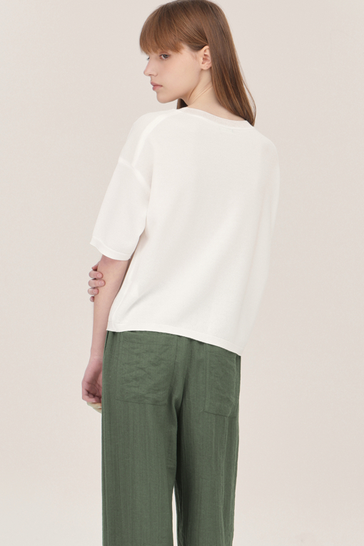 https://img.benettonmall.com/PARTS/KB/25S/BAKP69531WH_MB_D1.jpg