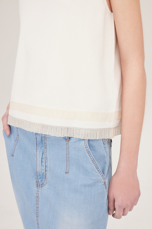 https://img.benettonmall.com/PARTS/KB/25S/BAKP72531IV_MB_D4.jpg