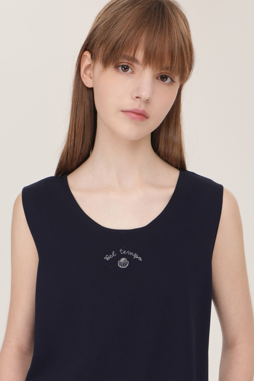 https://img.benettonmall.com/PARTS/KB/25S/BAKP72531NY_MB_D2.jpg