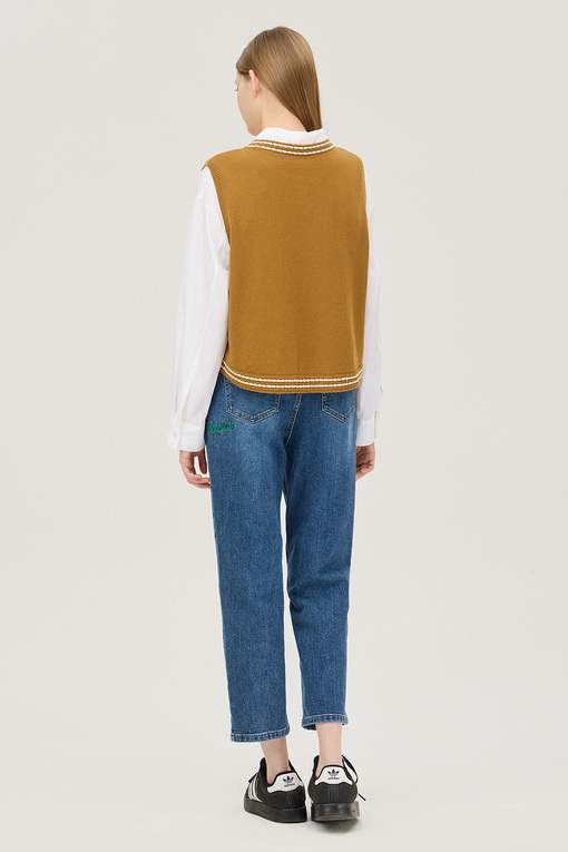 https://img.benettonmall.com/PARTS/KB/25S/BAKV03511BG_MB_D1.jpg
