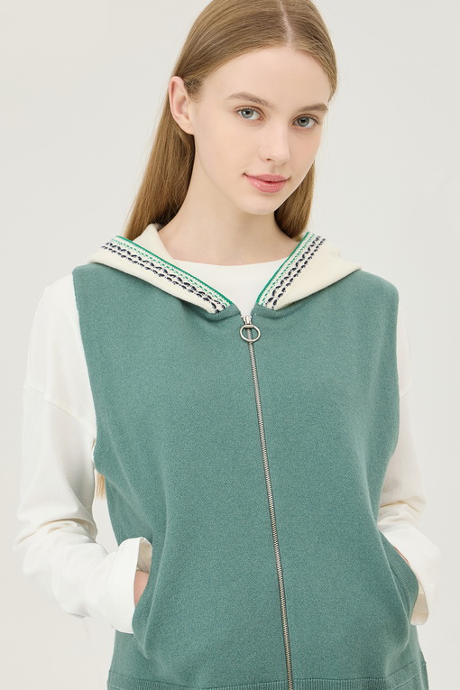 https://img.benettonmall.com/PARTS/KB/25S/BAKV05511GN_MB_D2.jpg