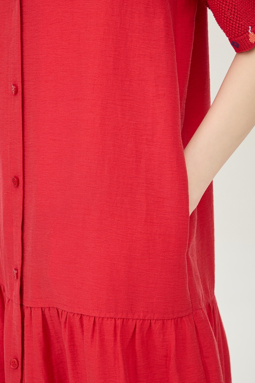 https://img.benettonmall.com/PARTS/KB/25S/BAOP56531RD_MB_D4.jpg