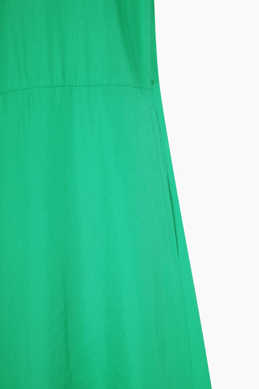 https://img.benettonmall.com/PARTS/KB/25S/BAOP58531GN_MB_D13.jpg