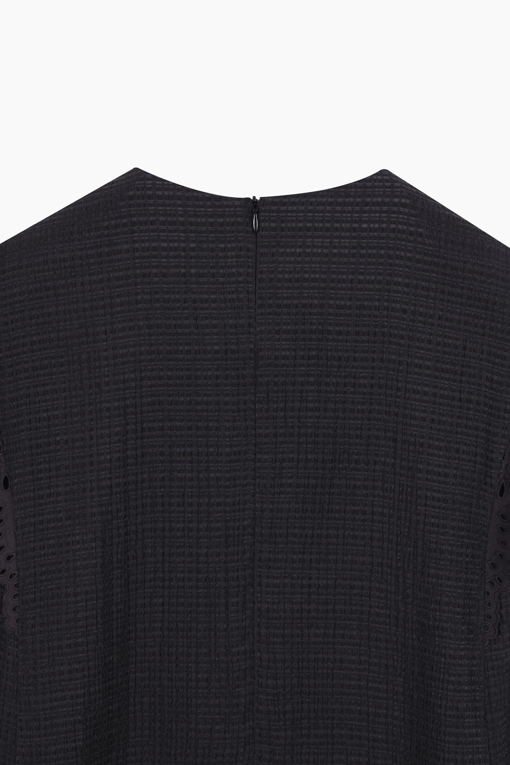 https://img.benettonmall.com/PARTS/KB/25S/BAOP60531BK_MB_D12.jpg