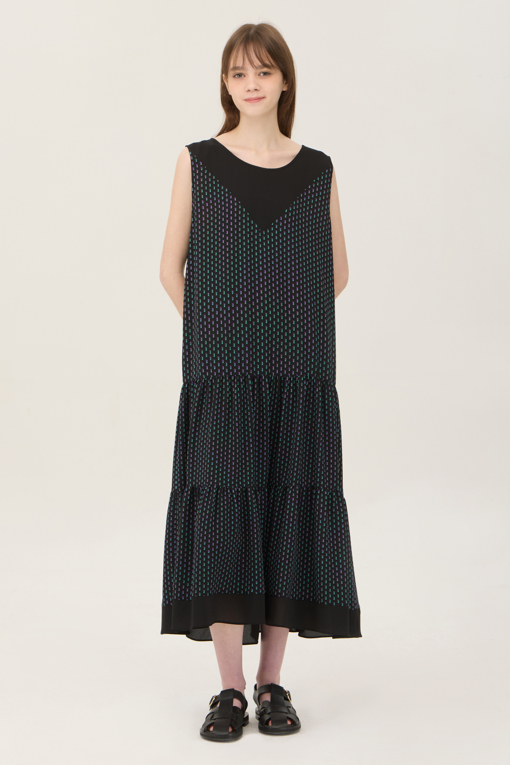 https://img.benettonmall.com/PARTS/KB/25S/BAOP63531BK_MB_D0.jpg