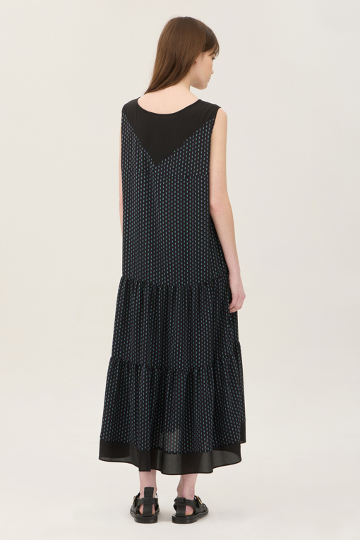 https://img.benettonmall.com/PARTS/KB/25S/BAOP63531BK_MB_D1.jpg