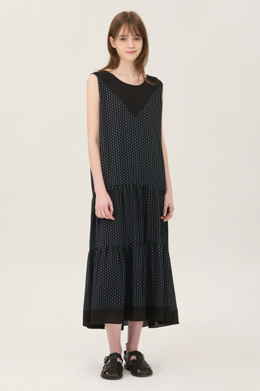https://img.benettonmall.com/PARTS/KB/25S/BAOP63531BK_MB_D5.jpg