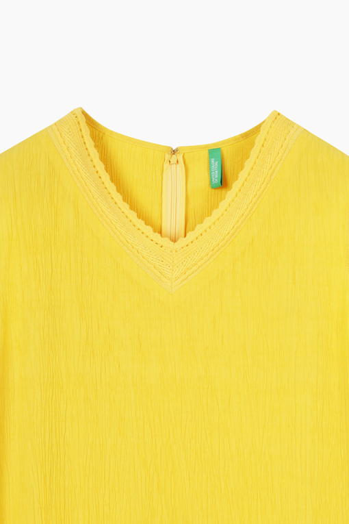 https://img.benettonmall.com/PARTS/KB/25S/BAOP69531YE_MB_D2.jpg