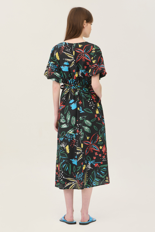 https://img.benettonmall.com/PARTS/KB/25S/BAOPE3531BK_MB_D1.jpg