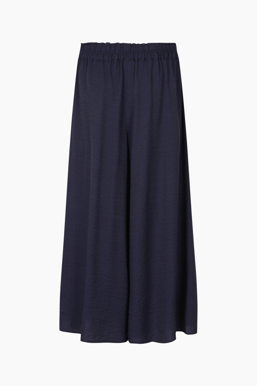 https://img.benettonmall.com/PARTS/KB/25S/BAPT52531DN_MB_D11.jpg