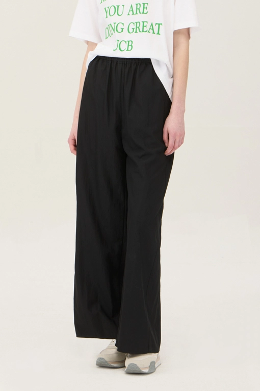 https://img.benettonmall.com/PARTS/KB/25S/BAPT53531BK_MB.jpg