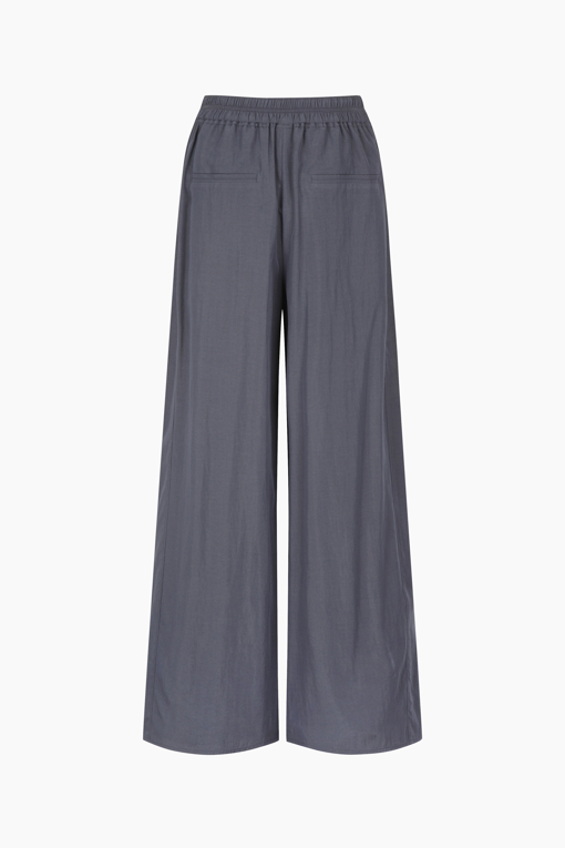 https://img.benettonmall.com/PARTS/KB/25S/BAPT53531DG_MB_D11.jpg