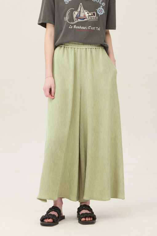 https://img.benettonmall.com/PARTS/KB/25S/BAPT55531KA_MB.jpg