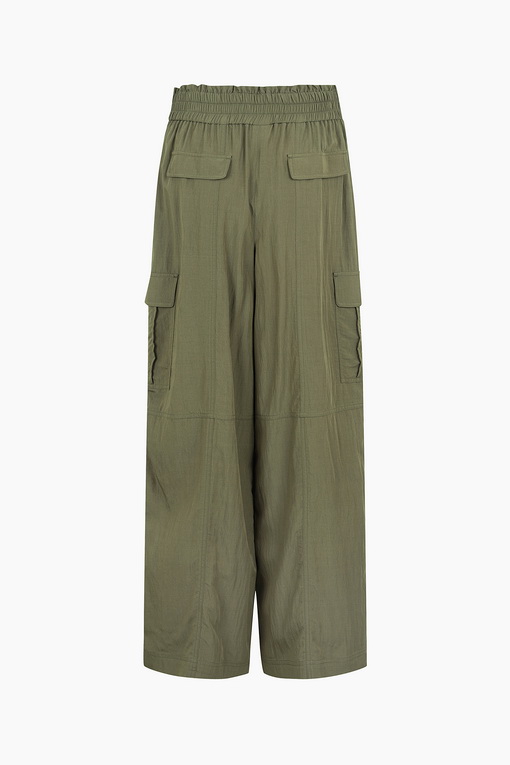 https://img.benettonmall.com/PARTS/KB/25S/BAPT56531KA_MB_D1.jpg