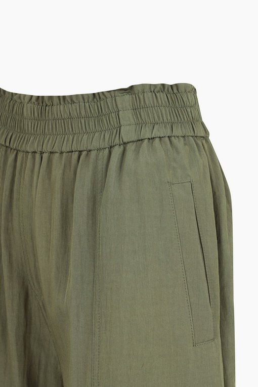 https://img.benettonmall.com/PARTS/KB/25S/BAPT56531KA_MB_D2.jpg