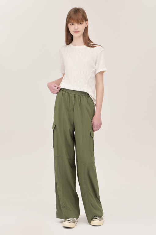 https://img.benettonmall.com/PARTS/KB/25S/BAPT56531KA_MB_D5.jpg
