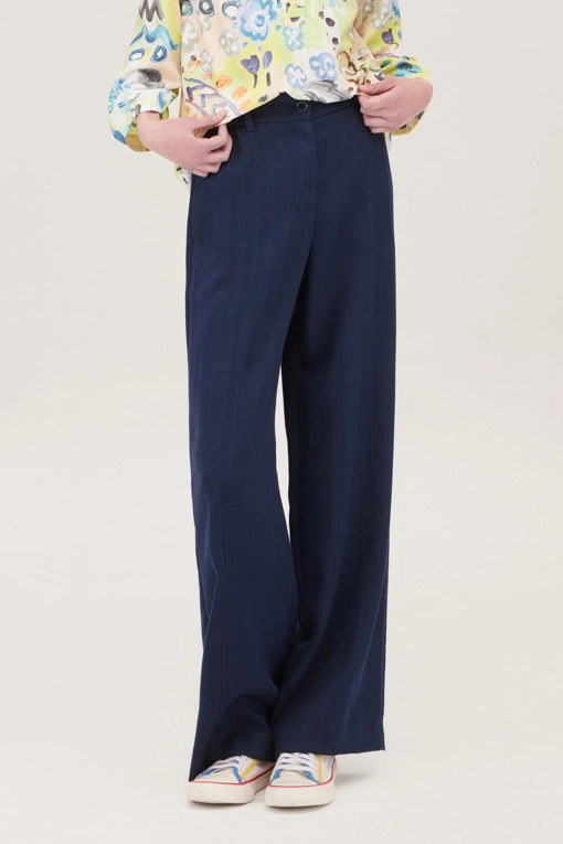 https://img.benettonmall.com/PARTS/KB/25S/BAPT60531NY_MB.jpg