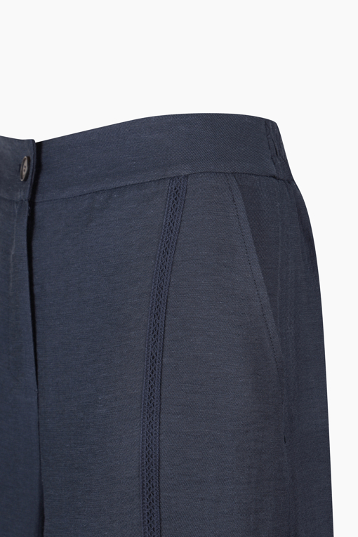 https://img.benettonmall.com/PARTS/KB/25S/BAPT61531DN_MB_D2.jpg