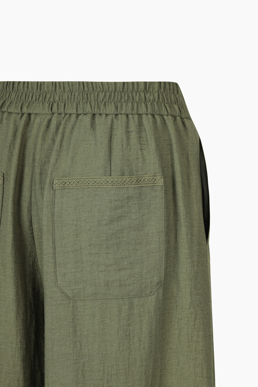 https://img.benettonmall.com/PARTS/KB/25S/BAPT61531KA_MB_D3.jpg