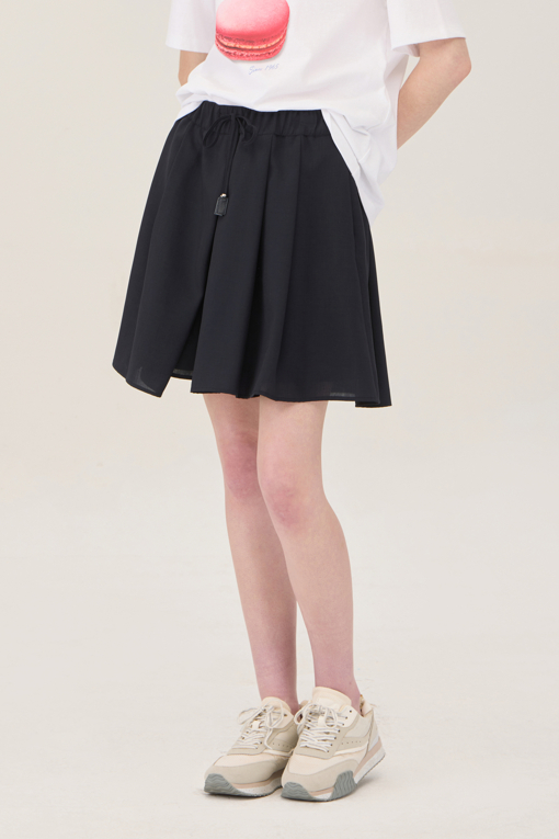 https://img.benettonmall.com/PARTS/KB/25S/BAPT62531NY_MB_D0.jpg