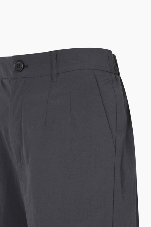 https://img.benettonmall.com/PARTS/KB/25S/BAPT94531DG_MB_D12.jpg
