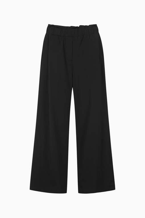 https://img.benettonmall.com/PARTS/KB/25S/BAPT95531BK_MB_D10.jpg