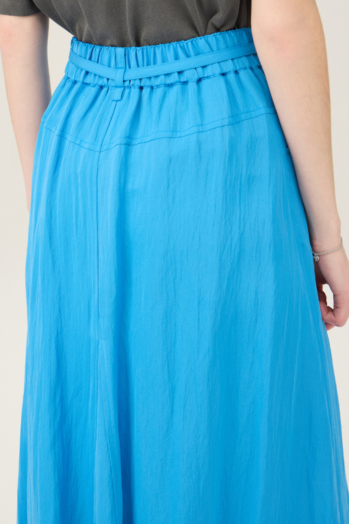 https://img.benettonmall.com/PARTS/KB/25S/BASK50531BL_MB_D4.jpg