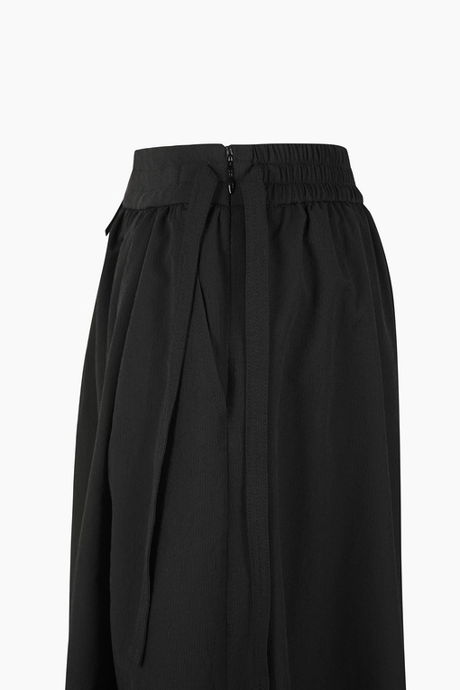 https://img.benettonmall.com/PARTS/KB/25S/BASK51531BK_MB_D12.jpg