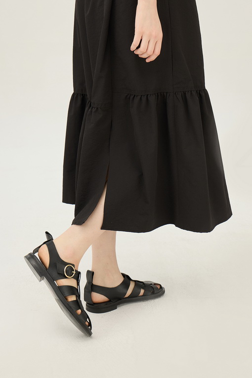 https://img.benettonmall.com/PARTS/KB/25S/BASK51531BK_MB_D4.jpg