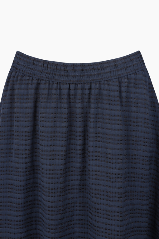 https://img.benettonmall.com/PARTS/KB/25S/BASK53531NY_MB_D12.jpg