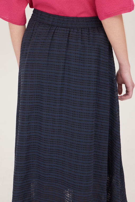 https://img.benettonmall.com/PARTS/KB/25S/BASK53531NY_MB_D3.jpg