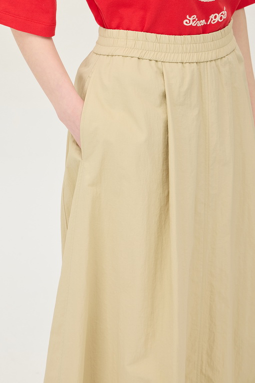 https://img.benettonmall.com/PARTS/KB/25S/BASK54531BG_MB_D3.jpg