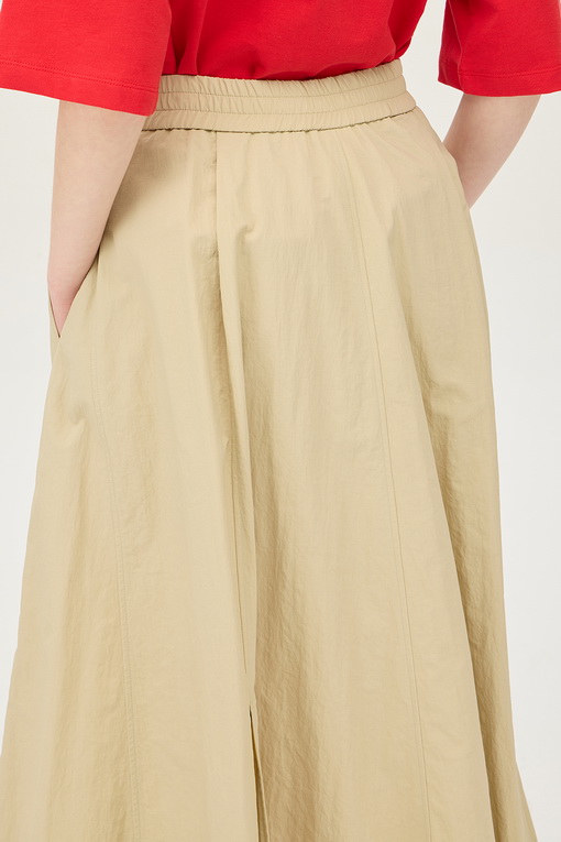 https://img.benettonmall.com/PARTS/KB/25S/BASK54531BG_MB_D4.jpg