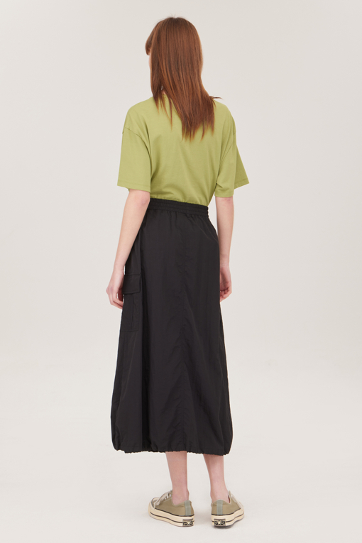 https://img.benettonmall.com/PARTS/KB/25S/BASK59531BK_MB_D1.jpg