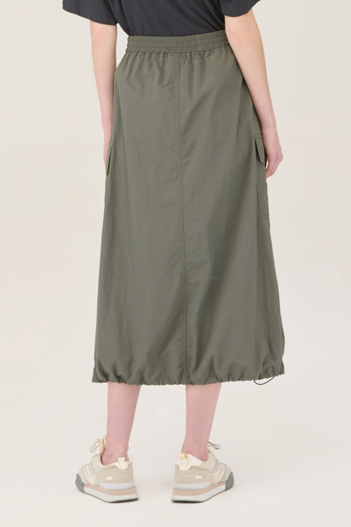 https://img.benettonmall.com/PARTS/KB/25S/BASK59531KA_MB_D1.jpg
