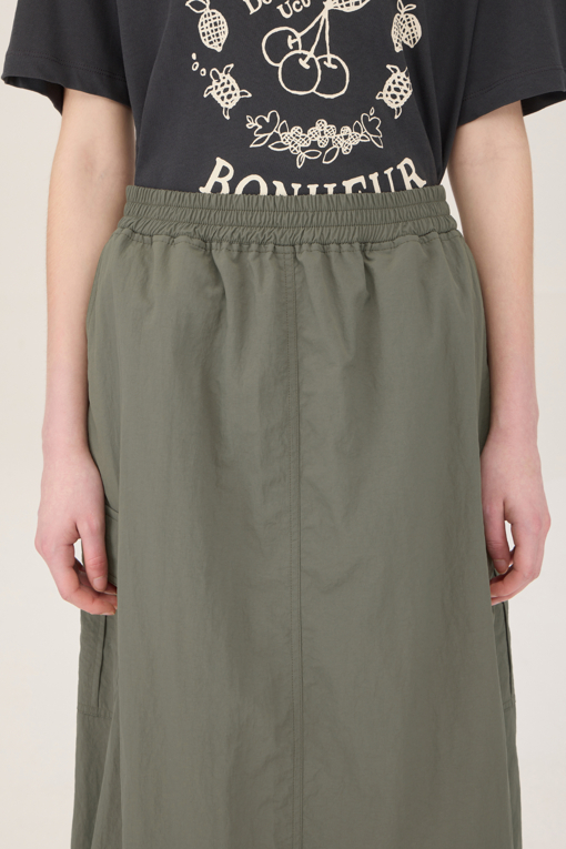 https://img.benettonmall.com/PARTS/KB/25S/BASK59531KA_MB_D2.jpg