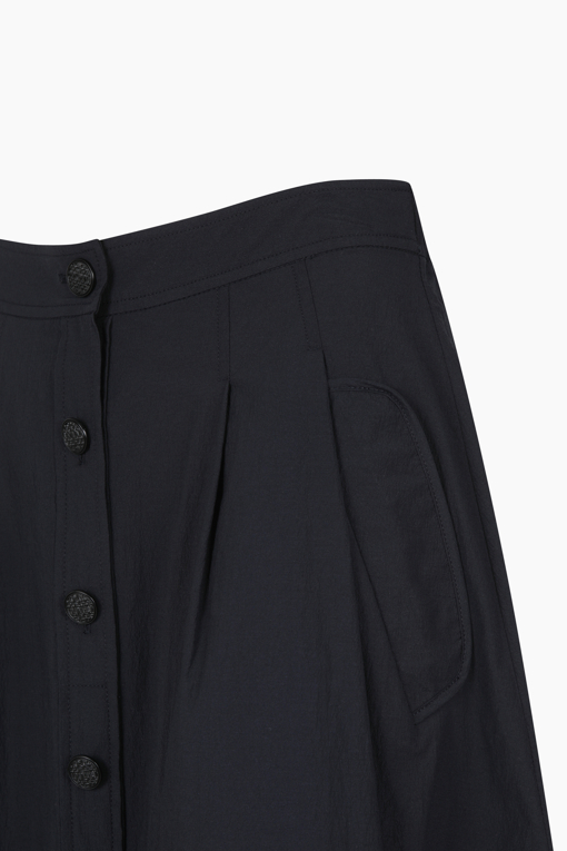 https://img.benettonmall.com/PARTS/KB/25S/BASK94531NY_MB_D13.jpg