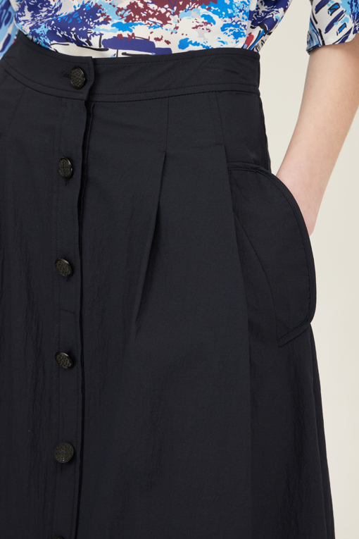 https://img.benettonmall.com/PARTS/KB/25S/BASK94531NY_MB_D3.jpg