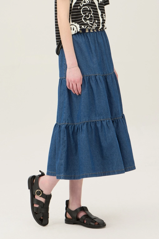https://img.benettonmall.com/PARTS/KB/25S/BASKE1531IN_MB.jpg