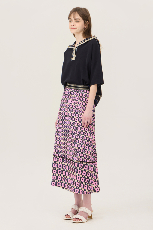 https://img.benettonmall.com/PARTS/KB/25S/BASKE2531PK_MB_D5.jpg