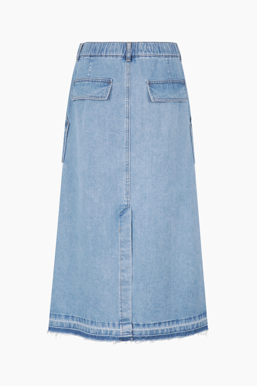 https://img.benettonmall.com/PARTS/KB/25S/BASKE3531IN_MB_D11.jpg
