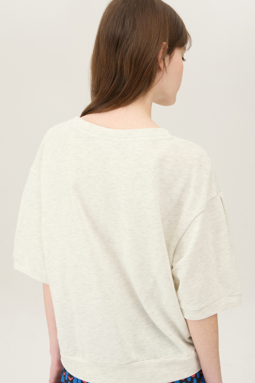 https://img.benettonmall.com/PARTS/KB/25S/BATS58531MG_MB_D3.jpg